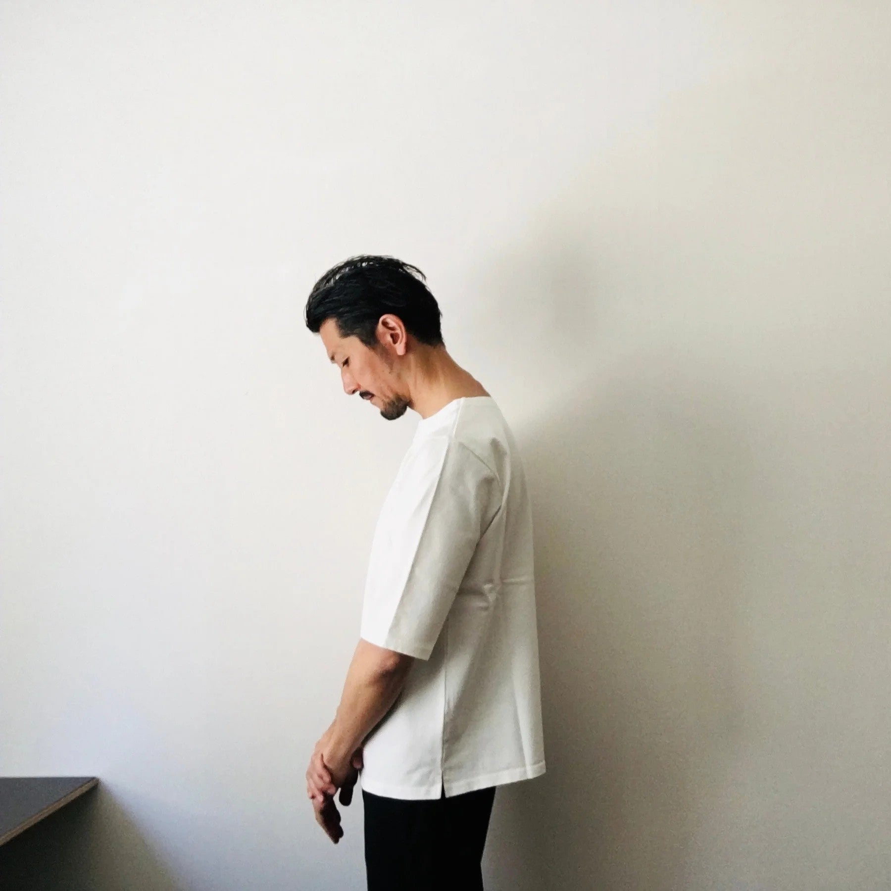cleaveland   <br>   ”Out of everywhere”   <br> C/pullover Half sleeve Off white
