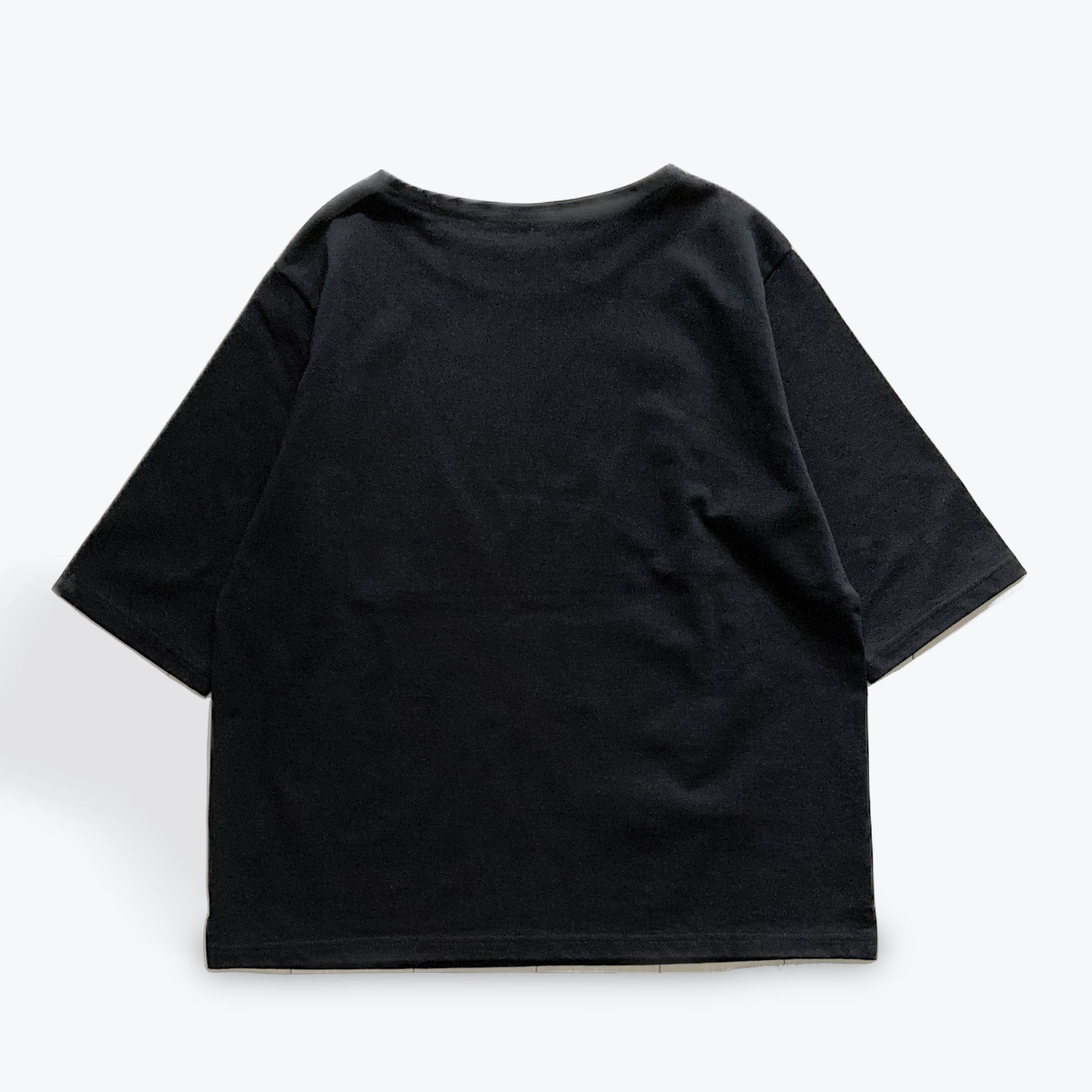 cleaveland    <br>  ”Out of everywhere”   <br> C/pullover Half sleeve Black
